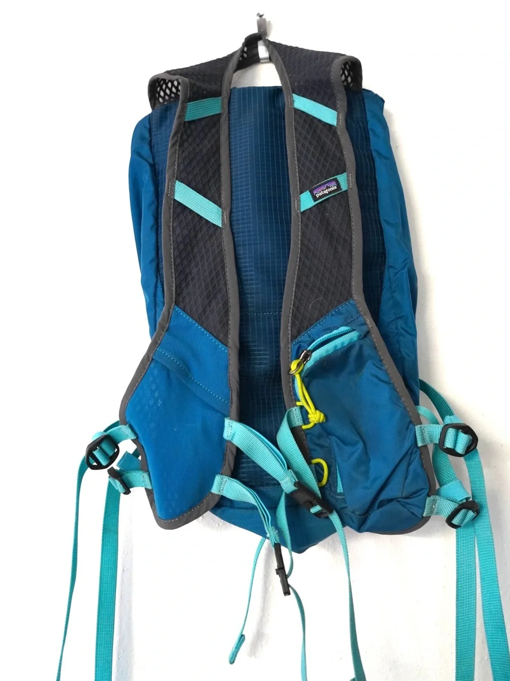 Vntg Patagonia Nine Trails Lightweight Hike Run Backpack Bag 49510 Blue 15 L